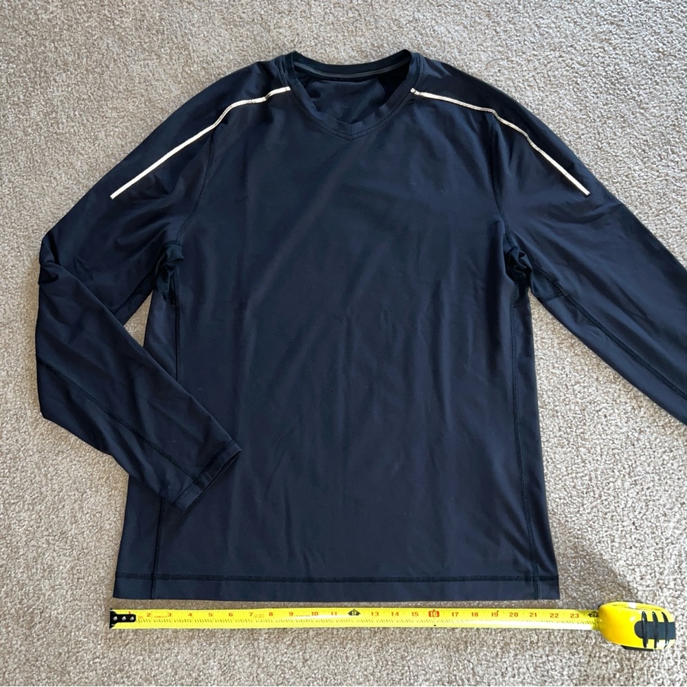 Lululemon performance long sleeve top